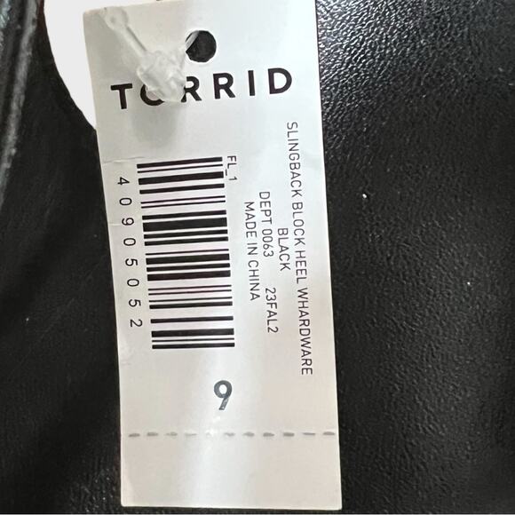 Torrid Slingback Block Heel Shoes Black Gold Horsebit Hardware Size 9WW Classic - Picture 11 of 12